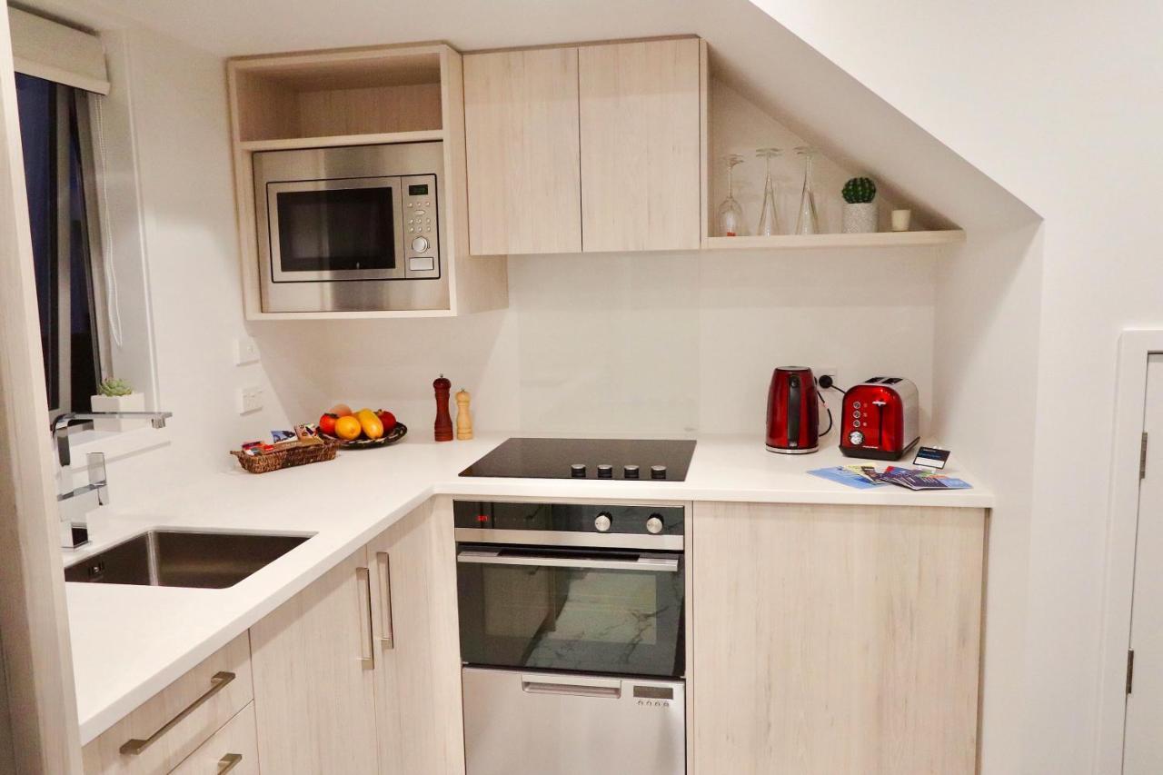 Perfect Modern Townhouse Cbd ไครสต์เชิร์ช ภายนอก รูปภาพ